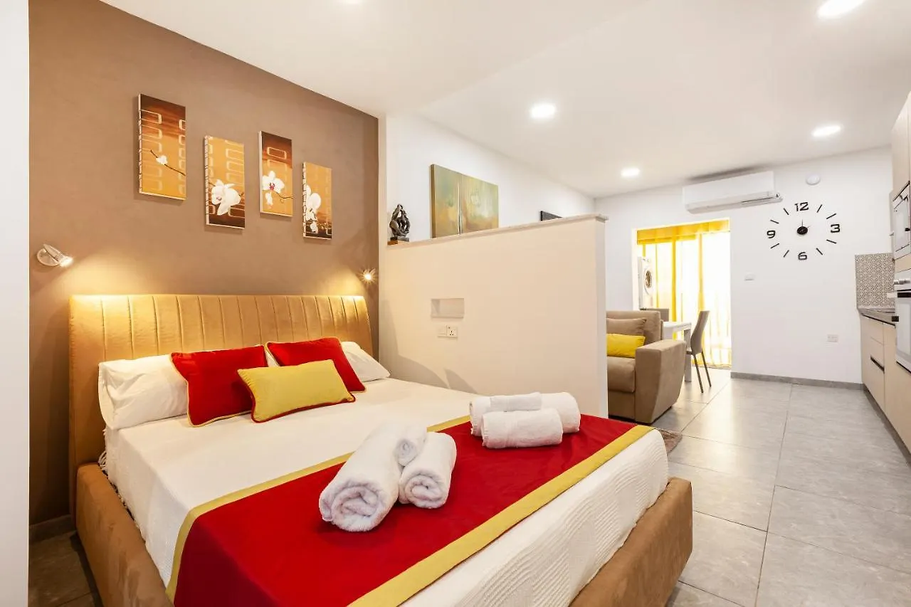 Ca2 - Prime Location - Modern & Lovely Studio Apartment Saint Julian's