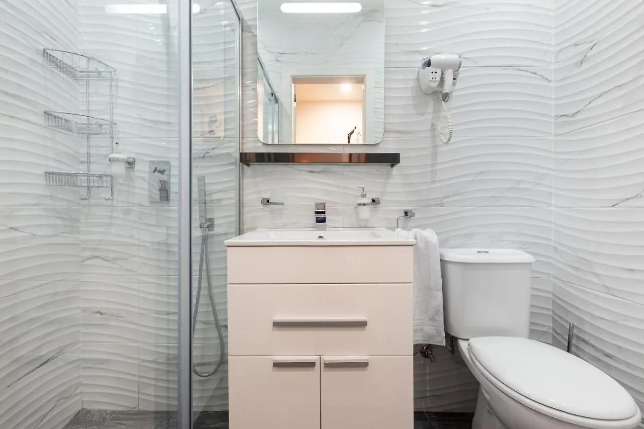 Ca2 - Prime Location - Modern & Lovely Studio Apartment Saint Julian's Malta
