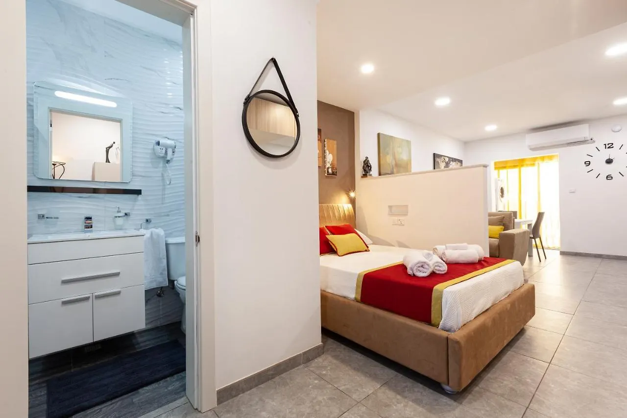Ca2 - Prime Location - Modern & Lovely Studio Apartment Saint Julian's