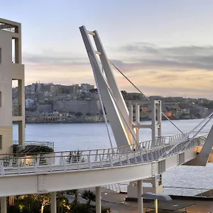 Appartamento Deluxe Steps To St George's Bay