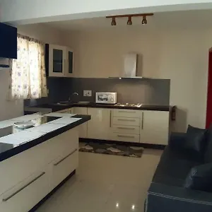 Aparthotel 'young'seven, San Ġiljan